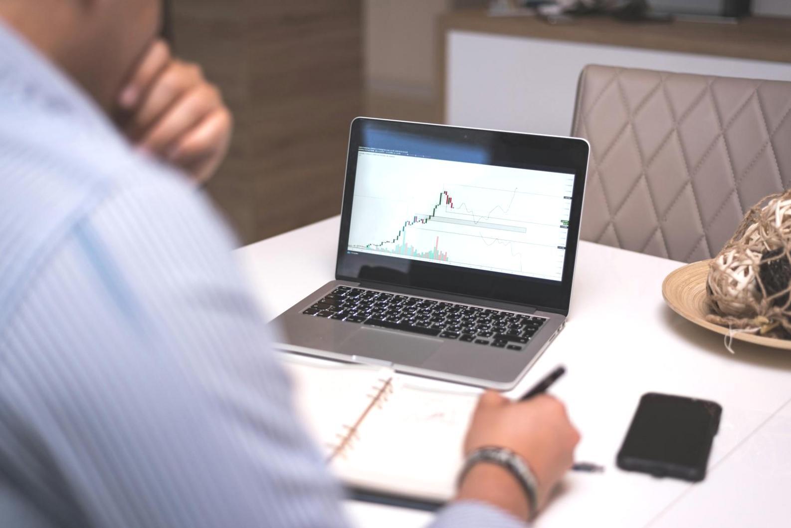 Probamos páginas pilar durante 90 días y los resultados nos sorprendieron